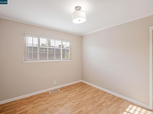 1498 Delaware Dr, Concord CA 94521