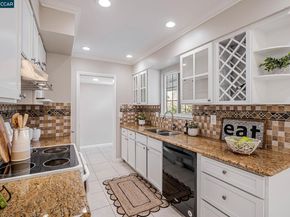 1498 Delaware Dr, Concord CA 94521