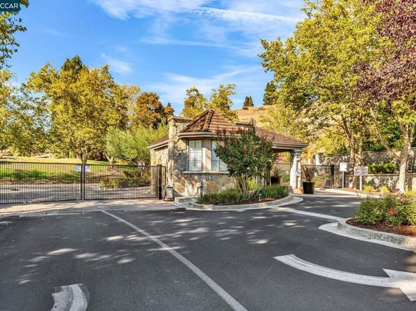 236 Canyon Woods Way B, San Ramon CA 94582