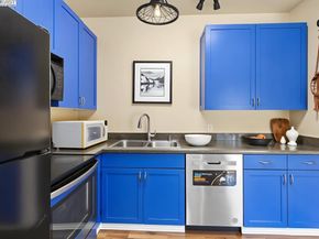 1121 40th Street 4201, Emeryville CA 94608