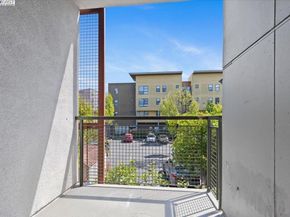 1121 40th Street 4201, Emeryville CA 94608