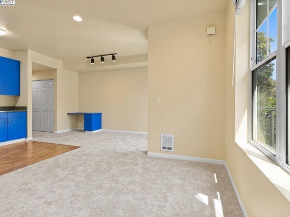 1121 40th Street 4201, Emeryville CA 94608