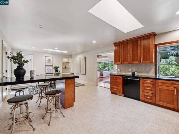 1149 Camino Vallecito, Lafayette CA 94549