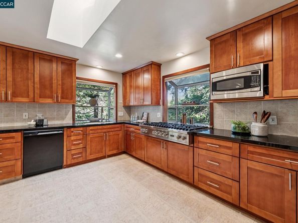 1149 Camino Vallecito, Lafayette CA 94549