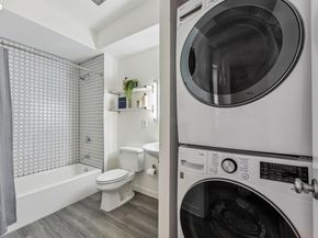 311 4th St 301, Oakland CA 94607