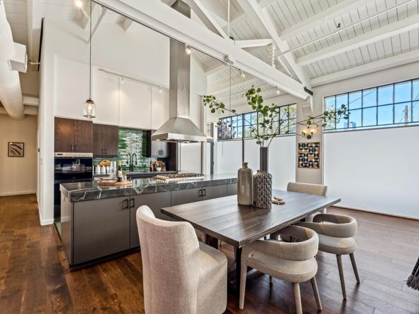 311 4th St 301, Oakland CA 94607