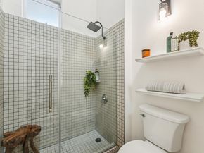 311 4th St 301, Oakland CA 94607