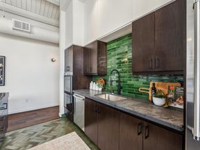 311 4th St 301, Oakland CA 94607