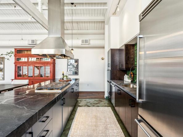 311 4th St 301, Oakland CA 94607