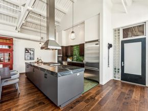 311 4th St 301, Oakland CA 94607