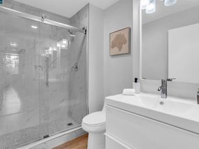 221 Bayside Ct, Richmond CA 94804