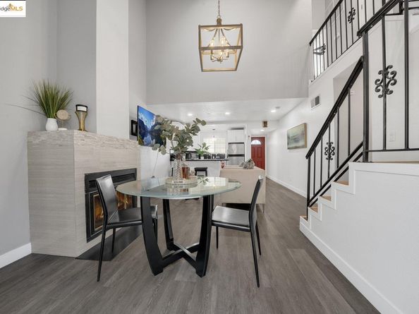 7572 Mountain Blvd. 2, Oakland CA 94605