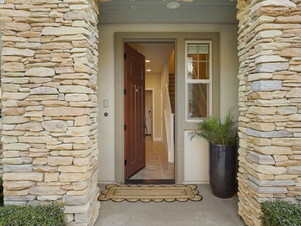 833 Tranquility Cir 5, Livermore CA 94551
