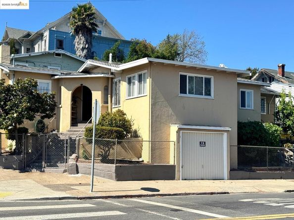 2101 13Th Ave, Oakland CA 94606