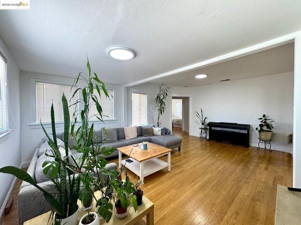 2101 13Th Ave, Oakland CA 94606