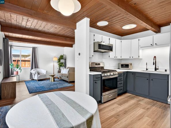 952 Patrick Dr, Pinole CA 94564