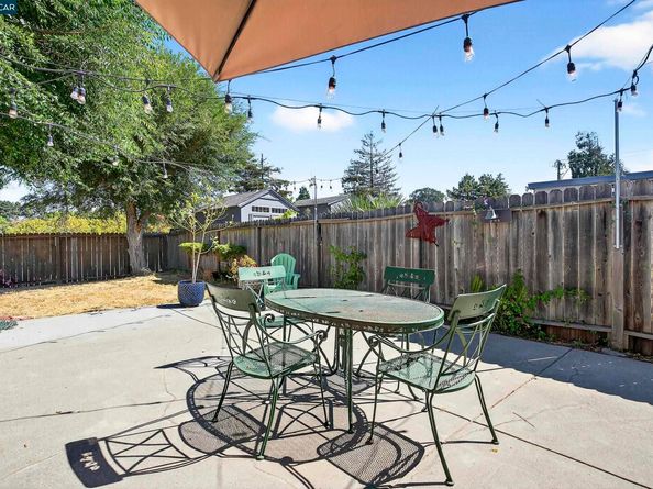 952 Patrick Dr, Pinole CA 94564