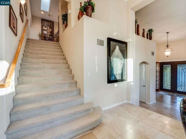 1105 Peacock Creek Drive, Clayton CA 94517