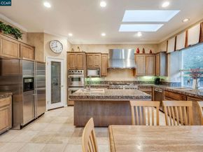 1105 Peacock Creek Drive, Clayton CA 94517