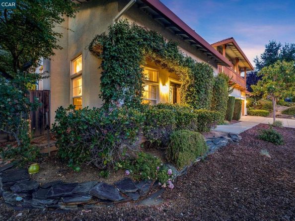 1105 Peacock Creek Drive, Clayton CA 94517