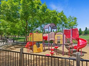 3240 Maguire Way 401, Dublin CA 94568