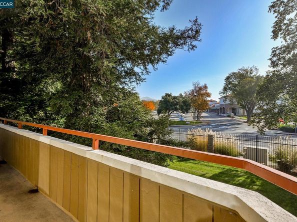 5095 Valley Crest Dr 308, Concord CA 94521