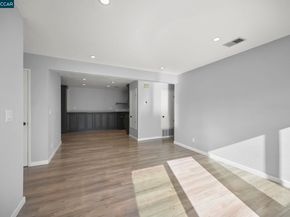 5095 Valley Crest Dr 308, Concord CA 94521