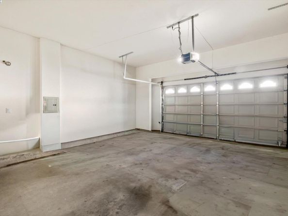 1564 Santa Clara St, Richmond CA 94804