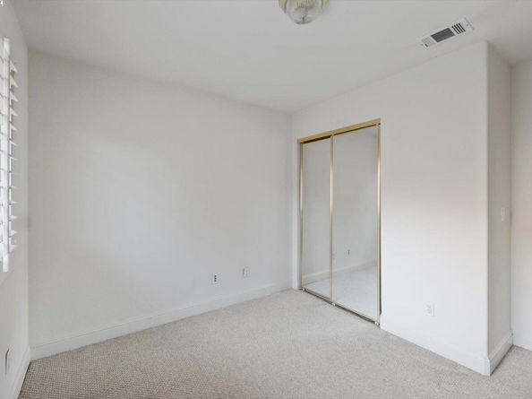 1564 Santa Clara St, Richmond CA 94804