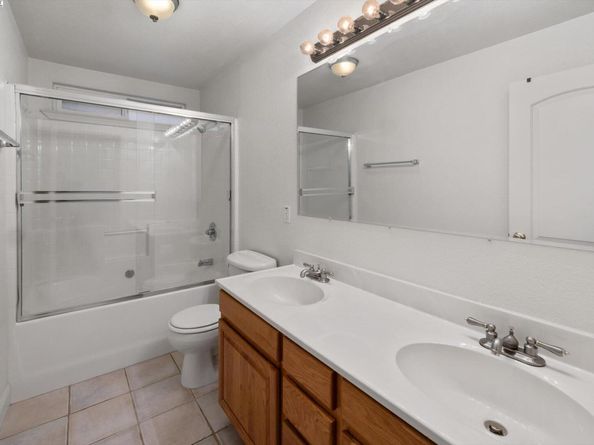 1564 Santa Clara St, Richmond CA 94804