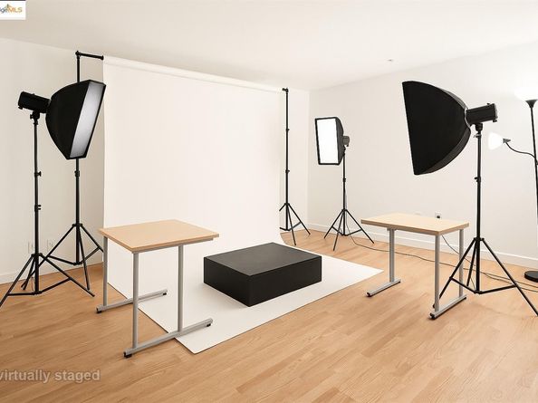 1200 65th ST 224, Emeryville CA 94608