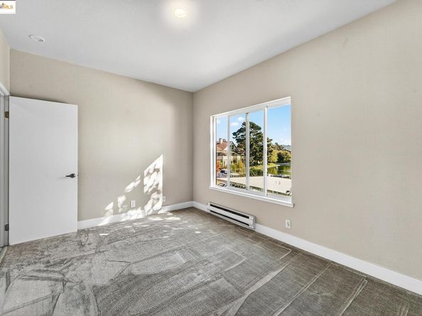 162 Lakeshore Ct, Richmond CA 94804