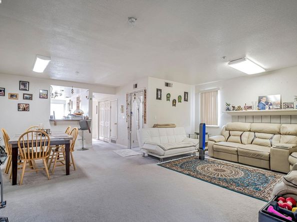 73 Fernridge Ct, Hayward CA 94544