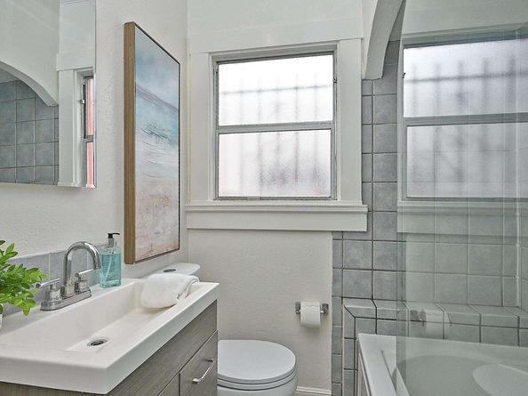 3044 58Th Ave, Oakland CA 94605