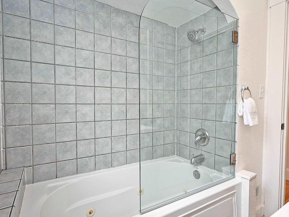 3044 58Th Ave, Oakland CA 94605