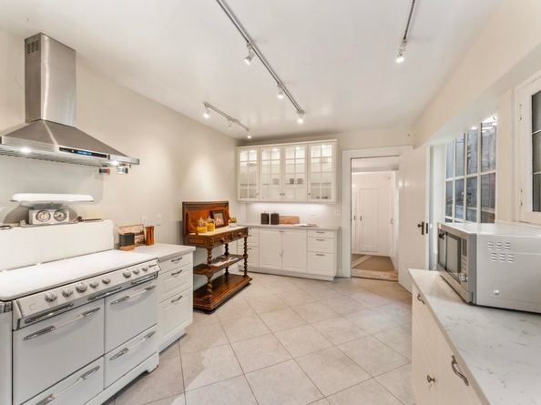 44 Oak Ridge Rd, Berkeley CA 94705