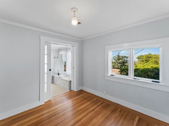 44 Oak Ridge Rd, Berkeley CA 94705