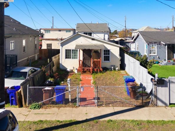 261 S 13th St, Richmond CA 94804