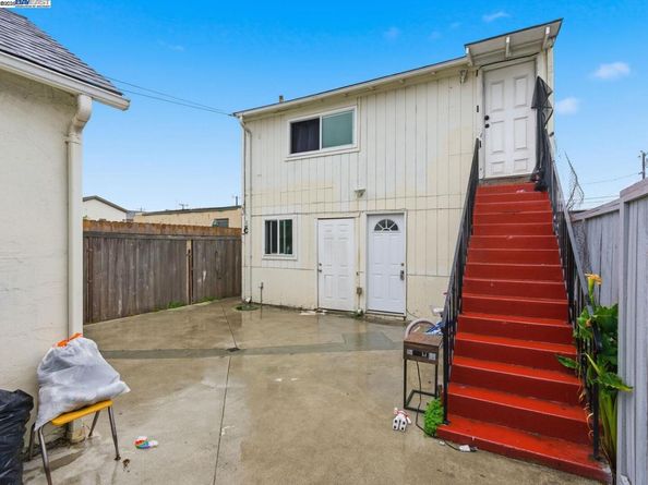 261 S 13th St, Richmond CA 94804