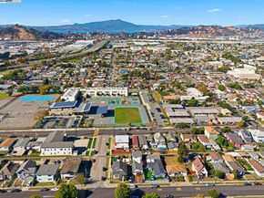 261 S 13th St, Richmond CA 94804