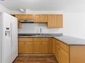 261 S 13th St, Richmond CA 94804