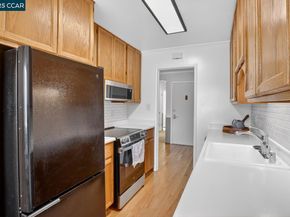 1601 Broadway 9, Alameda CA 94501