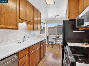 1601 Broadway 9, Alameda CA 94501