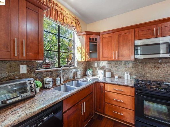 2316 Blake ST D, Berkeley CA 94704