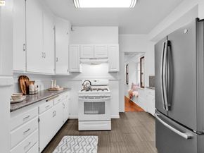 1034 E 21St St, Oakland CA 94606