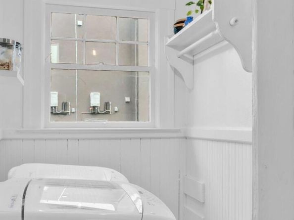 1034 E 21St St, Oakland CA 94606