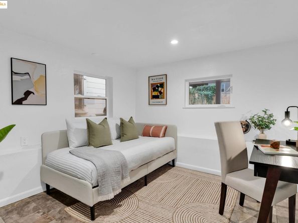 1034 E 21St St, Oakland CA 94606