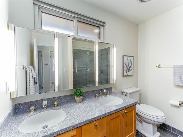 7684 Surrey Ln, Oakland CA 94605