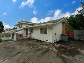 7684 Surrey Ln, Oakland CA 94605