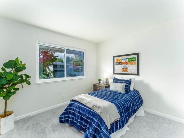 7684 Surrey Ln, Oakland CA 94605